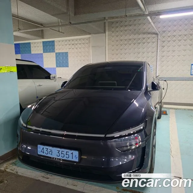 Tesla Model Y — Фото автомобиля 10