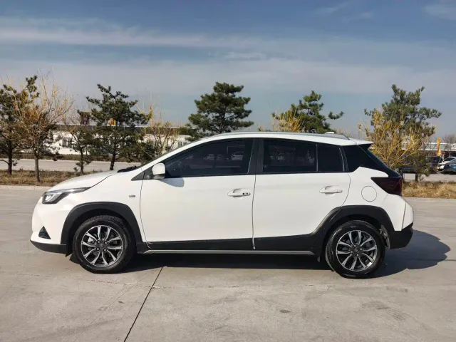 Toyota YARiS L Zhi Xuan — Фото автомобиля 2