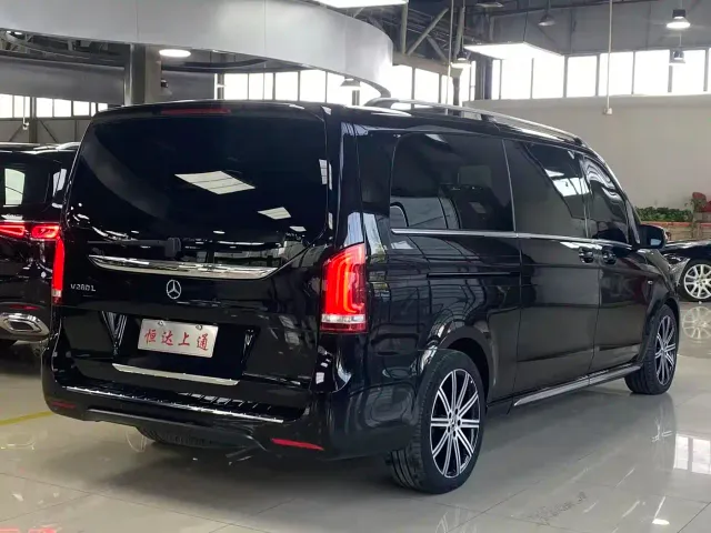 Mercedes-Benz V-Class — Фото автомобиля 20