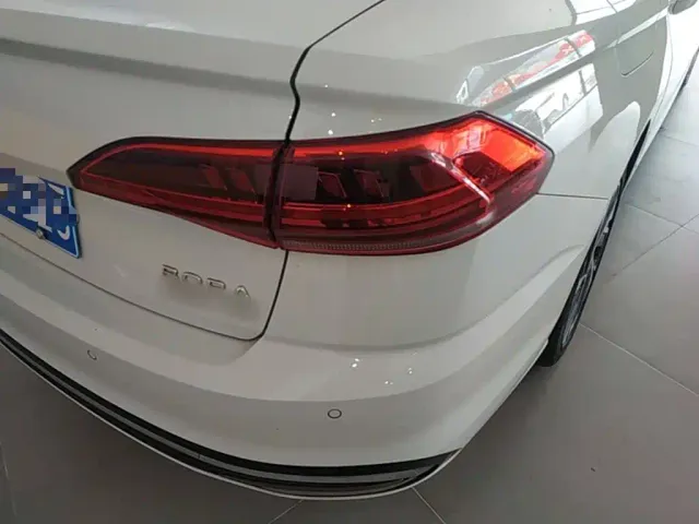 Volkswagen Bora — Фото автомобиля 7