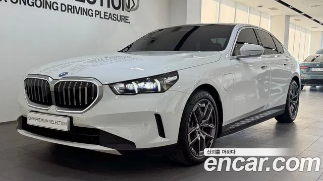 Фотография автомобиля — BMW 5 Series G60
