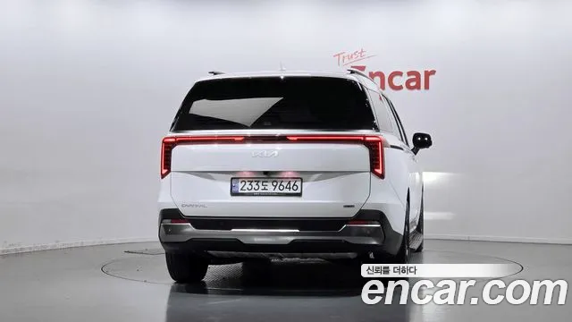 Kia Carnival 4th Gen — Фото автомобиля 4