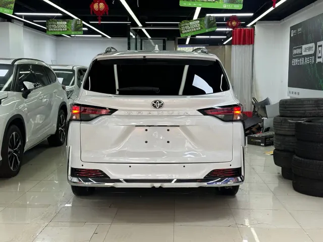 Toyota Granvia — Фото автомобиля 5