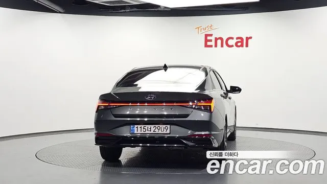 Hyundai Avante — Фото автомобиля 4
