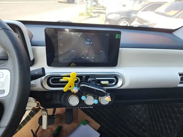 Wuling Hongguang Mini EV — Фото автомобиля 12