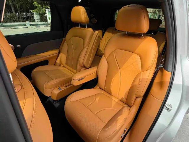 IM Motors LS8 — Фото автомобиля 16