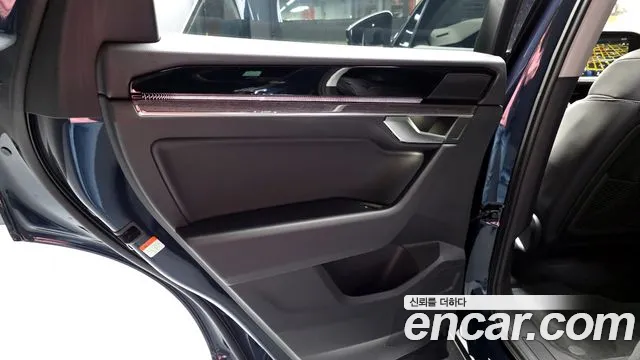 Volkswagen Touareg Touareg 3 поколение 3.0 TDI Premium — Фото автомобиля 23