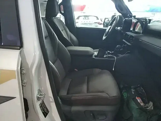 Toyota Prado — Фото автомобиля 24