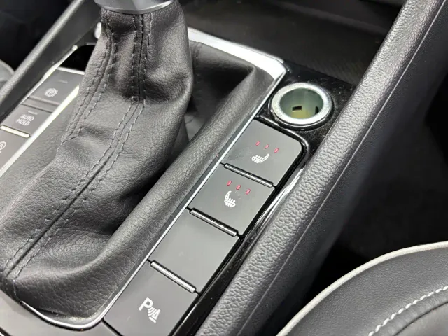 Volkswagen Sagitar — Фото автомобиля 17