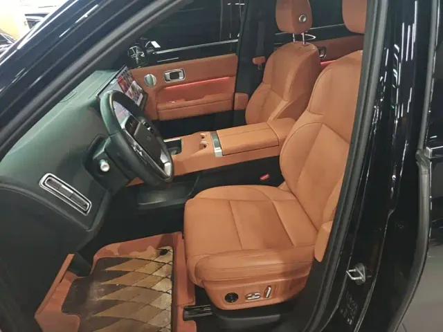Li Auto L6 — Фото автомобиля 14