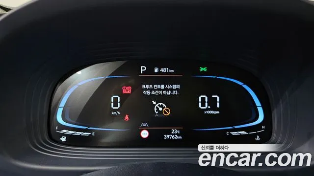 Hyundai Venue — Фото автомобиля 11