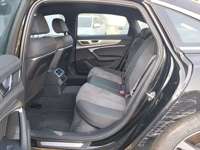 Audi A6L — Фото автомобиля 12