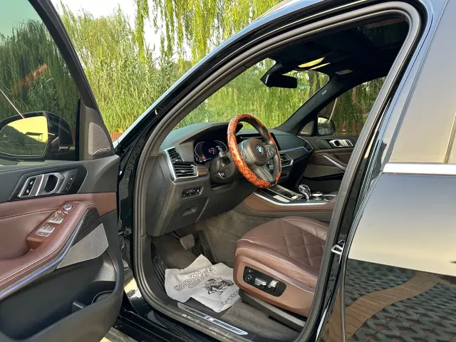 BMW X5 — Фото автомобиля 5