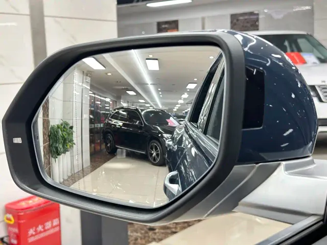 Audi Q6 — Фото автомобиля 27