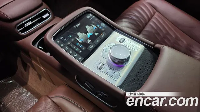 Genesis G90 Бензин 3.5 турбо AWD — Фото автомобиля 15