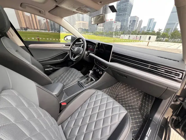 Volkswagen Sagitar — Фото автомобиля 12