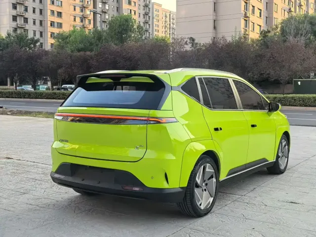 Hycan Z03 — Фото автомобиля 9