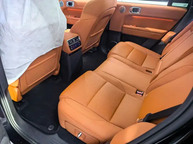 Li Auto L6 — Фото автомобиля 6