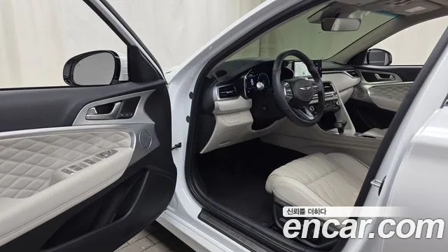 Genesis G70 Новый G70 Бензин 2.5T 4WD — Фото автомобиля 8
