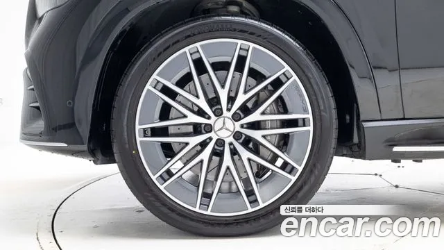 Mercedes-Benz GLE-Class — Фото автомобиля 5