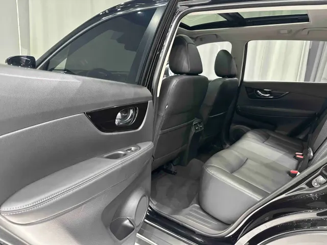 Nissan X-Trail — Фото автомобиля 15