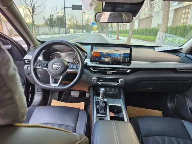 Nissan Teana — Фото автомобиля 7