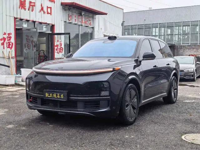 Фотография автомобиля — Li Auto L8