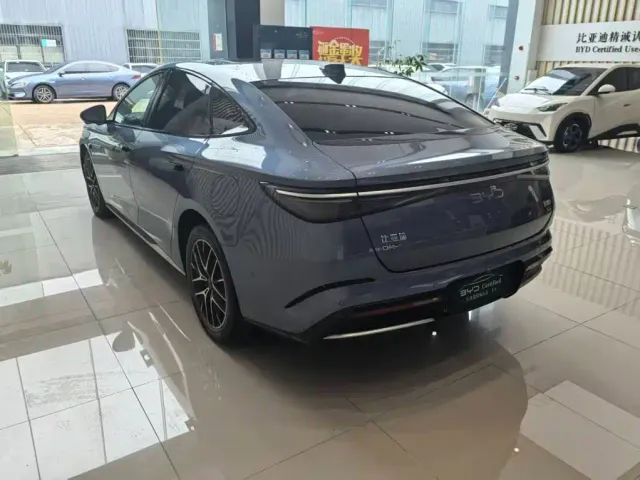 BYD Seal 07 DM-i — Фото автомобиля 6