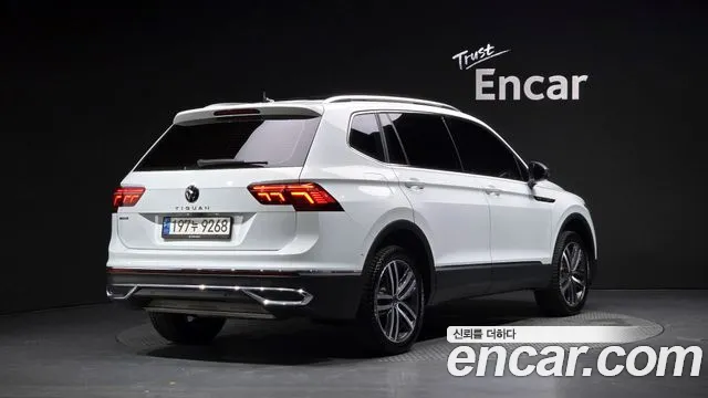 Volkswagen Tiguan — Фото автомобиля 2