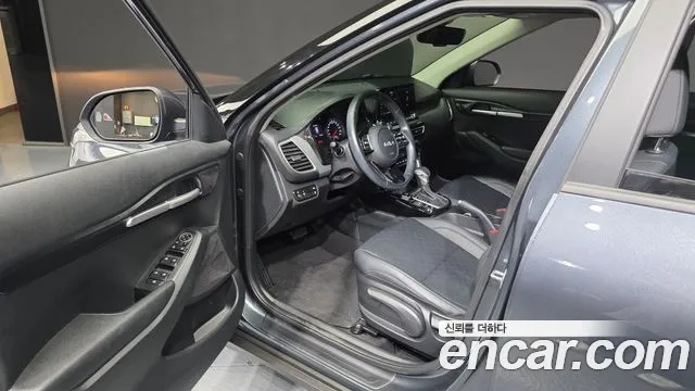 Kia Seltos — Фото автомобиля 15
