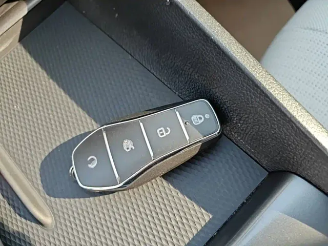 BYD Seal 05 DM-i — Фото автомобиля 8
