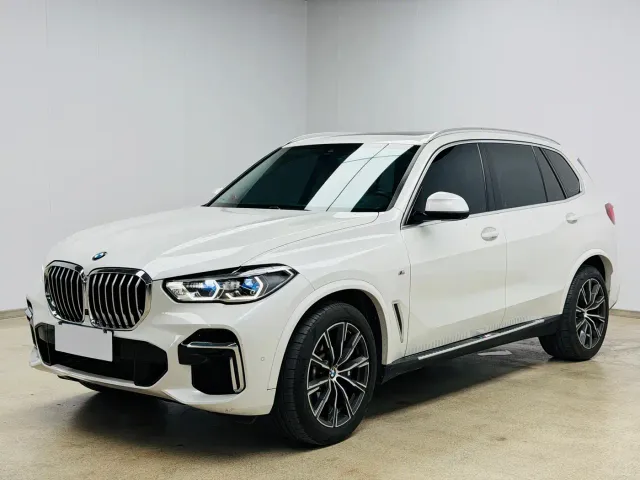 Фотография автомобиля — BMW X5