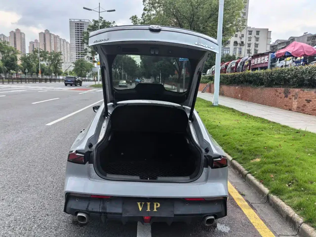 Changan UNI-V — Фото автомобиля 15