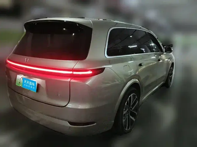 Li Auto L9 — Фото автомобиля 5