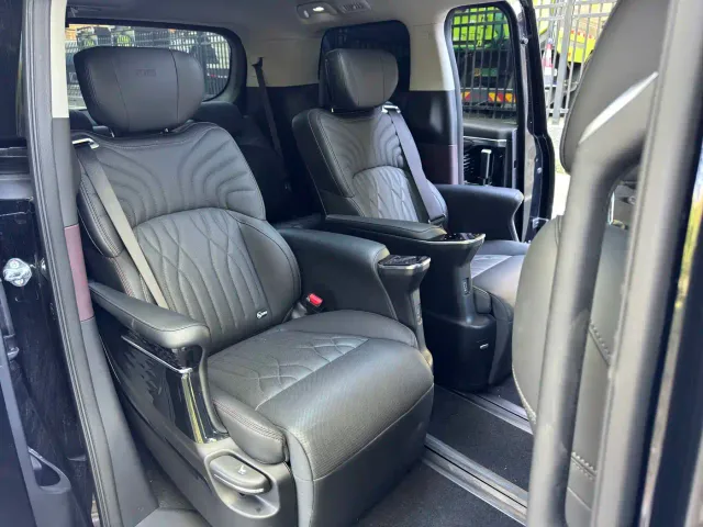 GAC Trumpchi M8 — Фото автомобиля 9