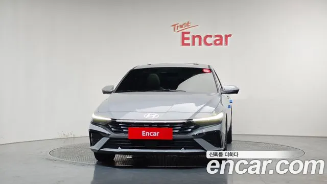 Hyundai Avante CN7 — Фото автомобиля 3