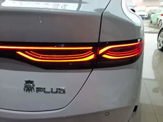BYD Qin PLUS — Фото автомобиля 7