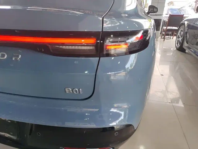 Leapmotor B01 — Фото автомобиля 7
