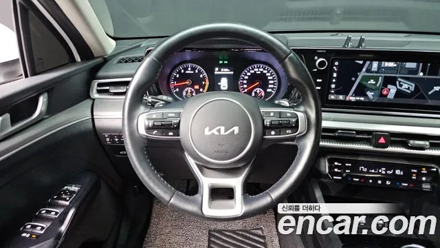 Kia K5 Generation 3 — Фото автомобиля 19