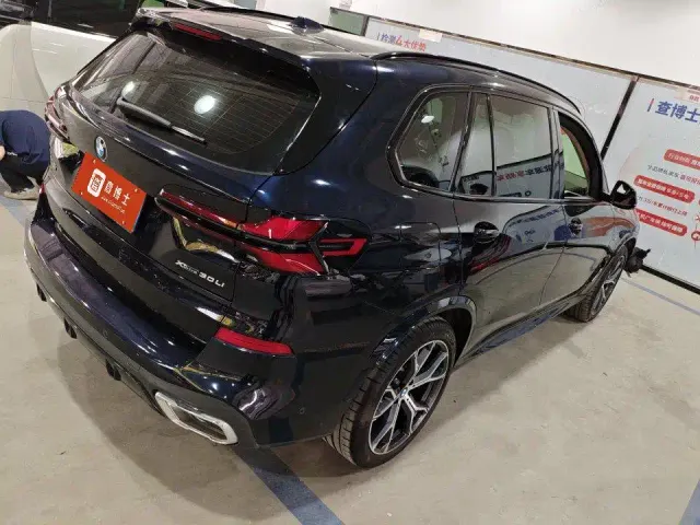 BMW X5 — Фото автомобиля 2