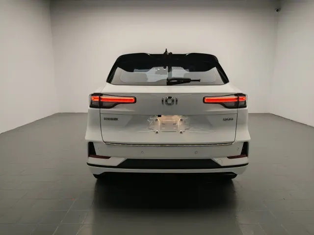 Changan Qiyuan Q05 — Фото автомобиля 6