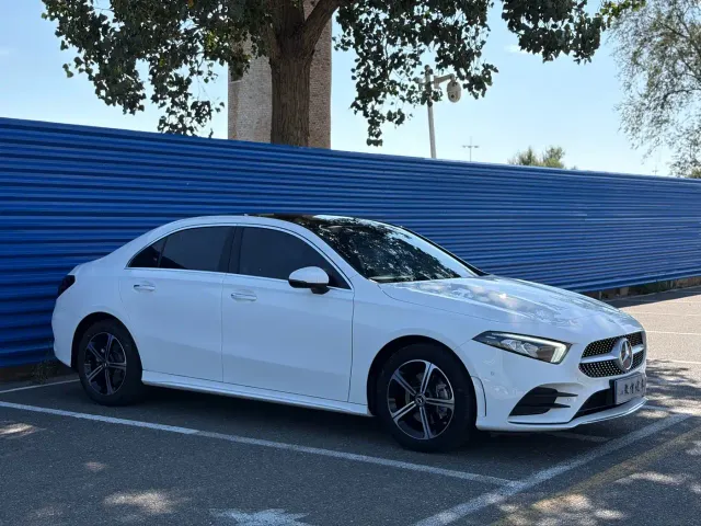Mercedes-Benz A-Class — Фото автомобиля 3