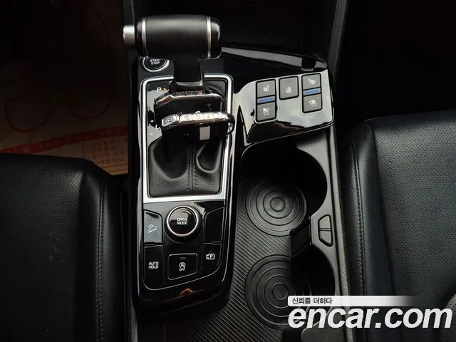 Kia Sportage Sportage 5-е поколение Дизель 2.0 2WD — Фото автомобиля 15