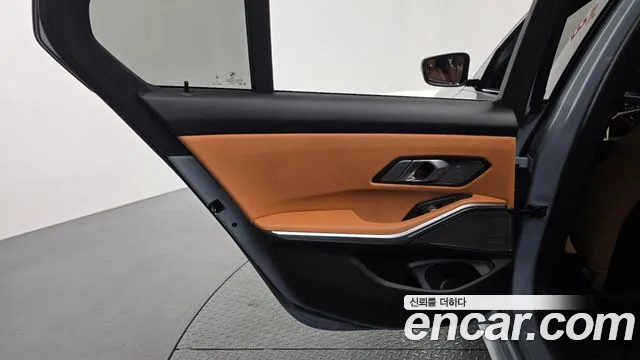 BMW 3-Series 3 серия (G20) 320i M Sport — Фото автомобиля 22