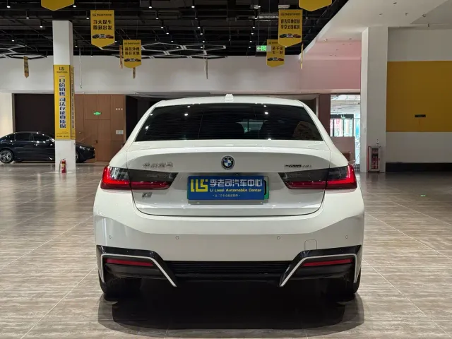 BMW i3 — Фото автомобиля 6