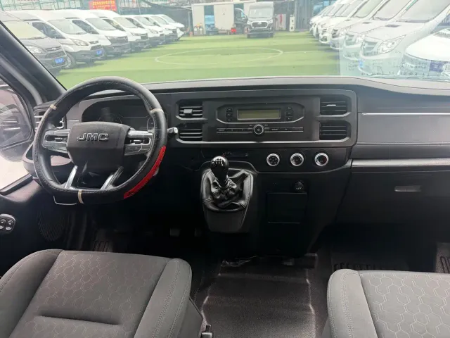 Jiangling JMC Fushun 2025 Model 2.0T 6MT Diesel Medium Wheelbase Medium-High Roof Commercial MPV 5/6 Seats — Фото автомобиля 4