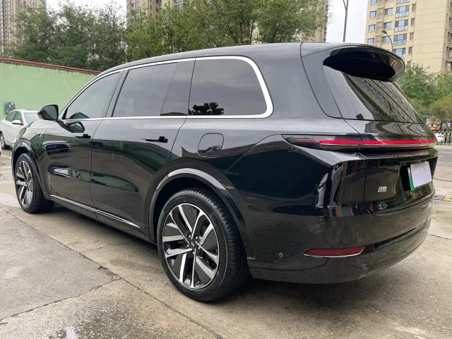 Li Auto L9 — Фото автомобиля 6