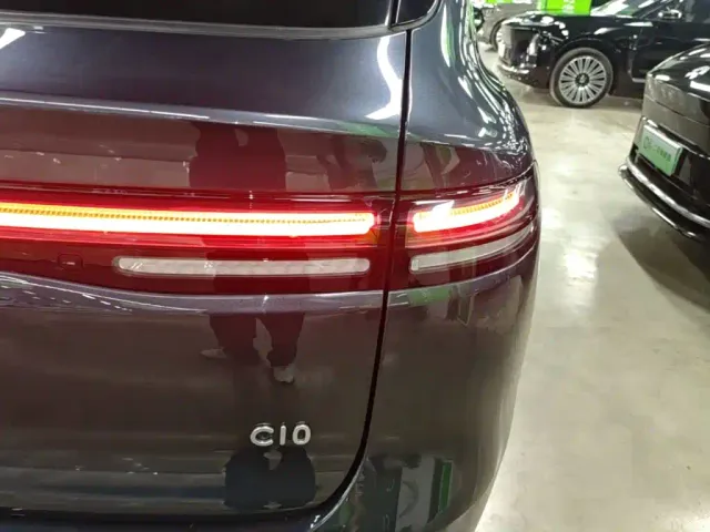 Leapmotor C10 — Фото автомобиля 7