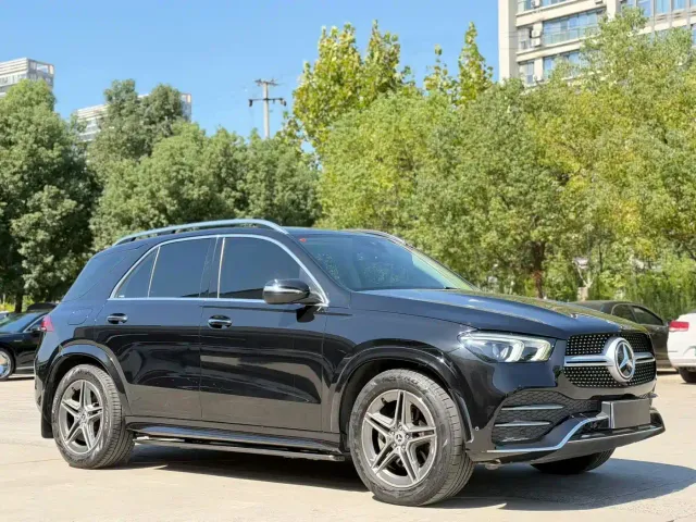 Mercedes-Benz GLE-Class — Фото автомобиля 3