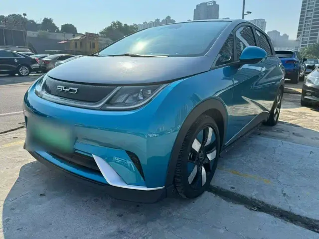 Фотография автомобиля — BYD Dolphin